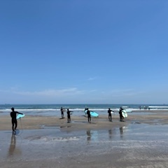 【2025年8月6日(水)　日帰りサーフツアー＆サーフスクール】