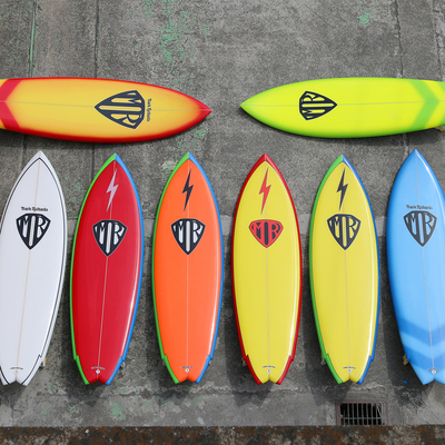 今年こそサーフィンを始めたい方必見！！【サーフィンを始める為に必要