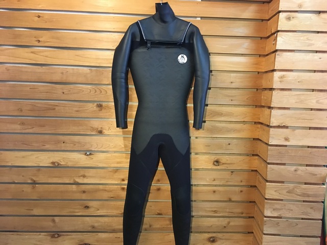 wetsuit-22.JPG